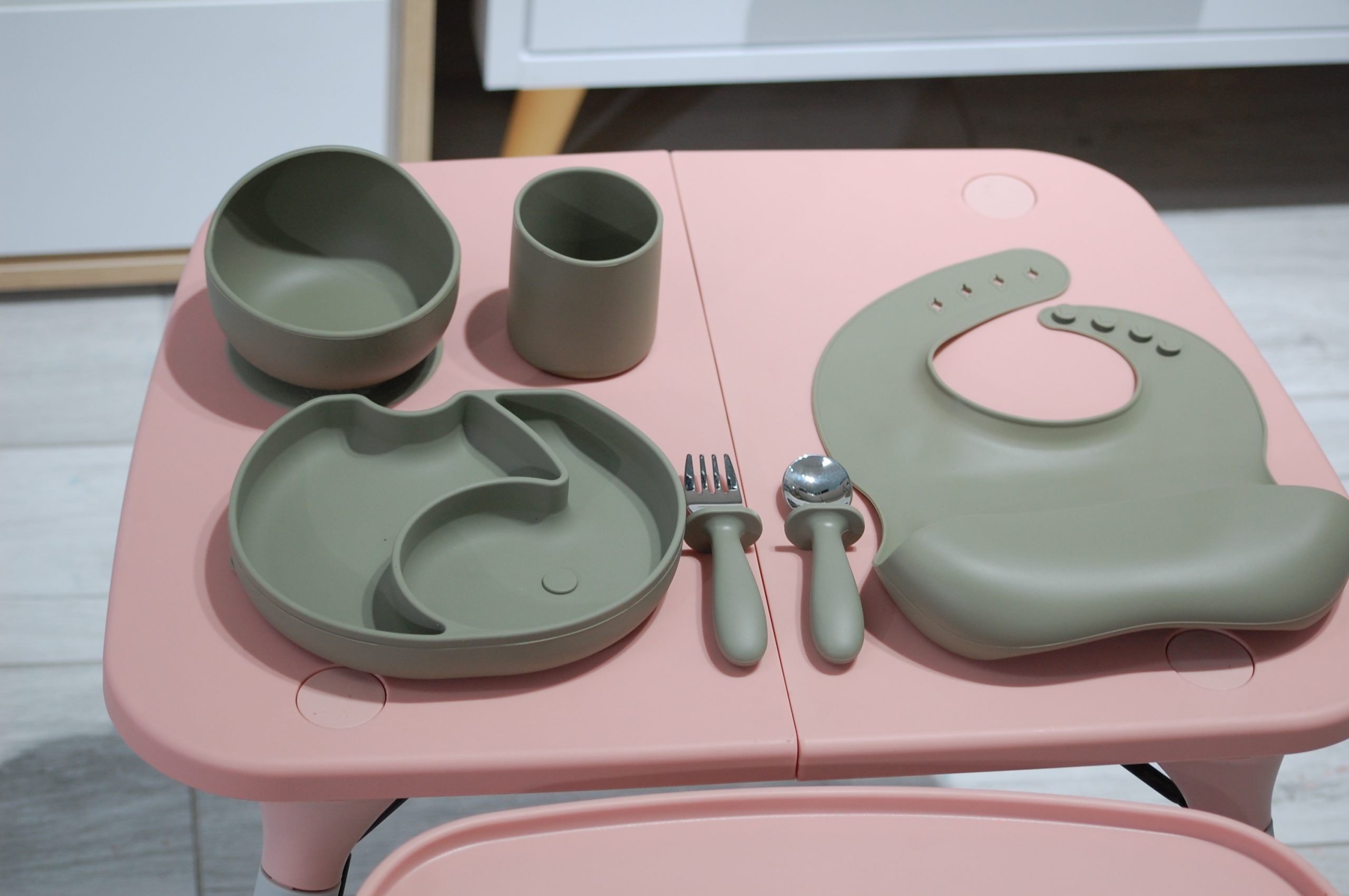 6-Piece Silicone Dinner Set - Image 4
