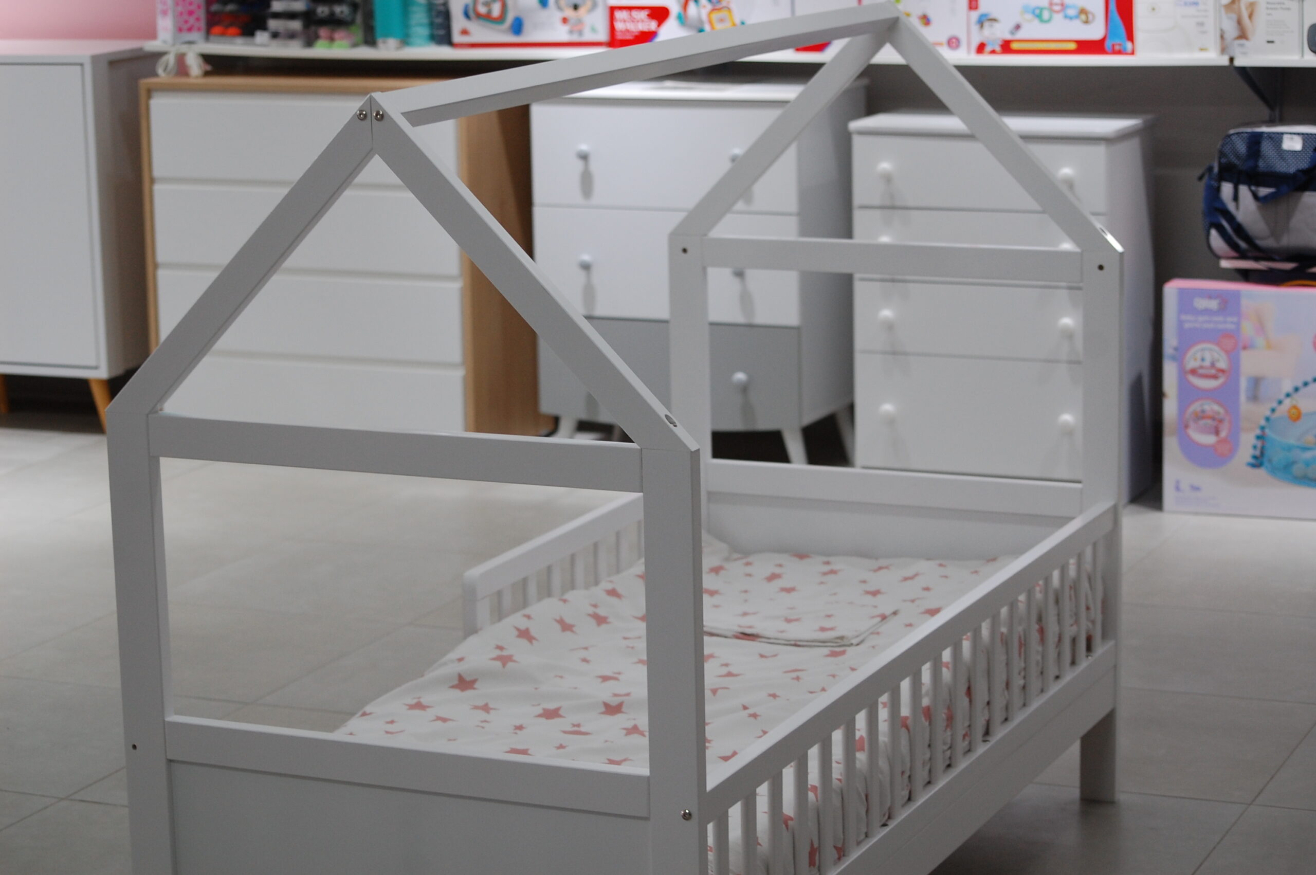 House Toddler Bed - Image 2