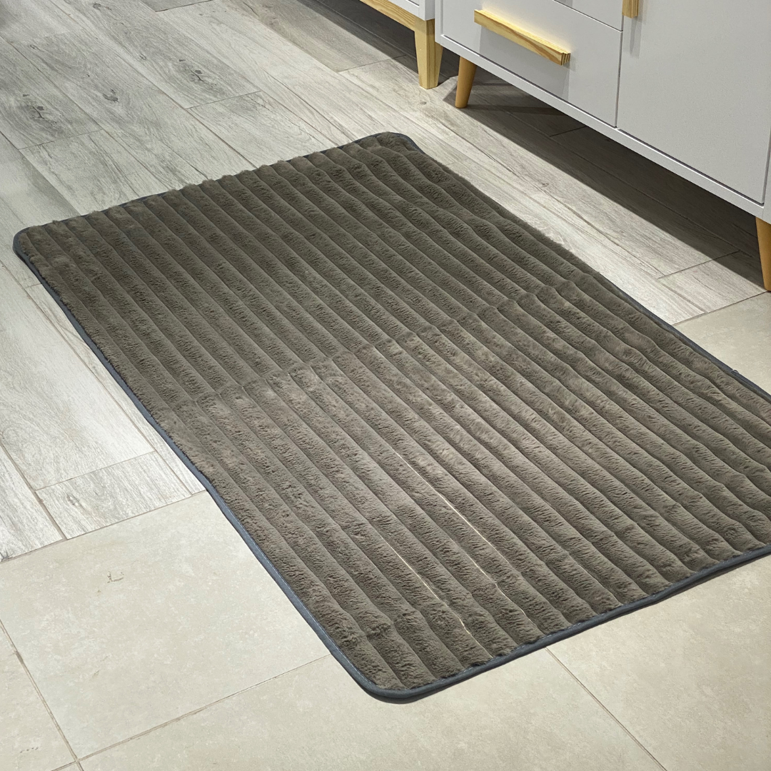 Kiddies Fur Rugs - Image 3